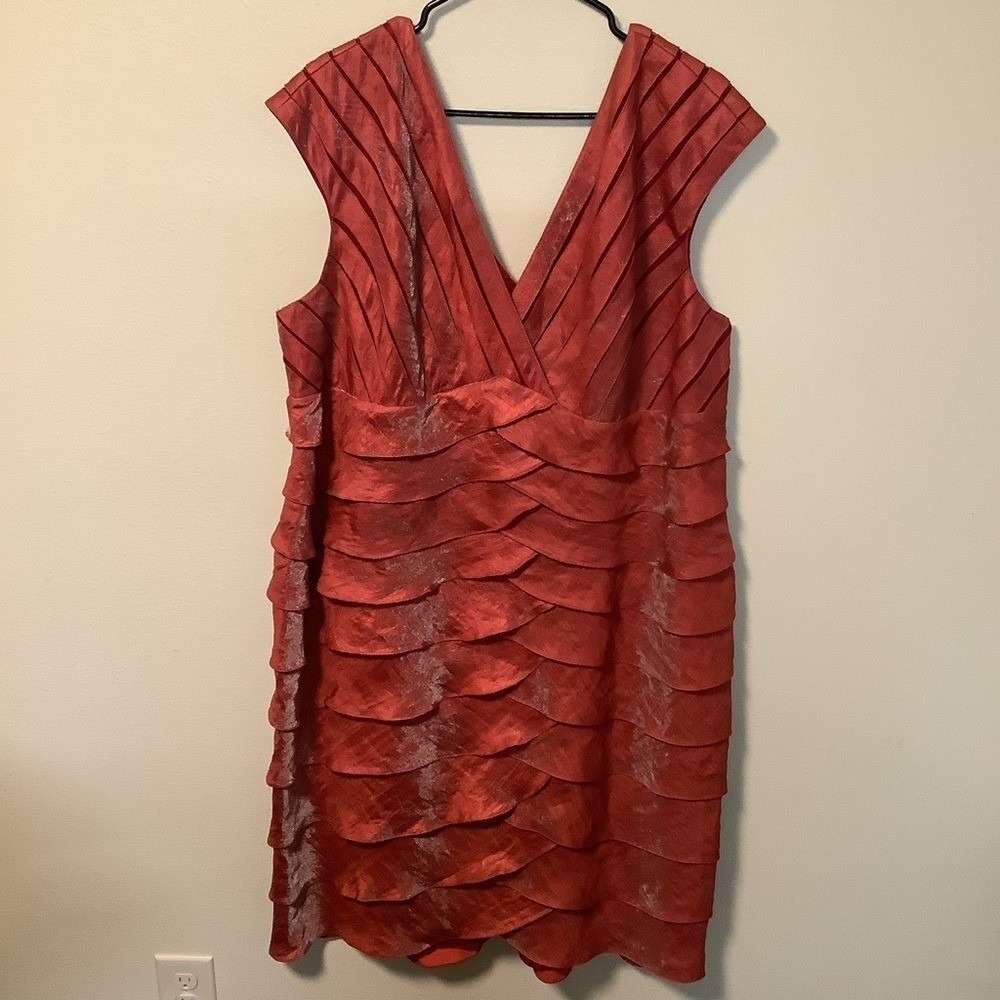 Adrianna Papell Red Layered V-Neck Cocktail Dress